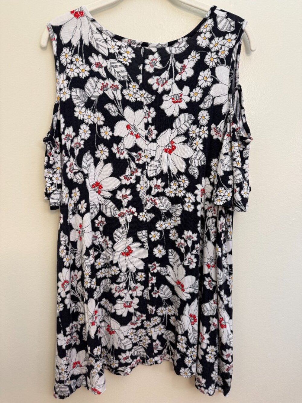 Lane Bryant‎ Blouse Womens Black White Floral Short Sleeve Cold Shoulder 18/20